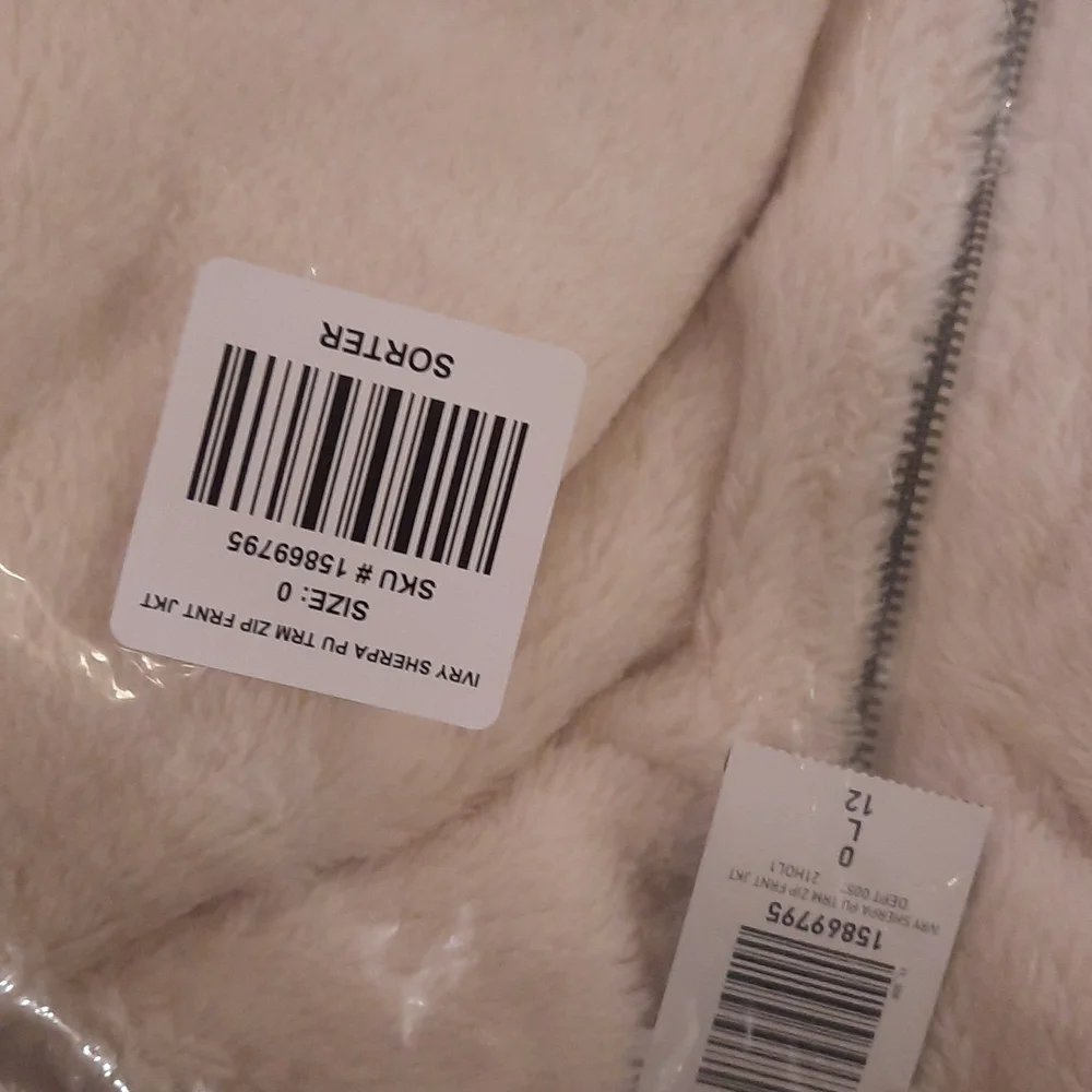 Torrid Faux Shearling Zip Front Trim Contrast Jacket - Picture 8 of 9